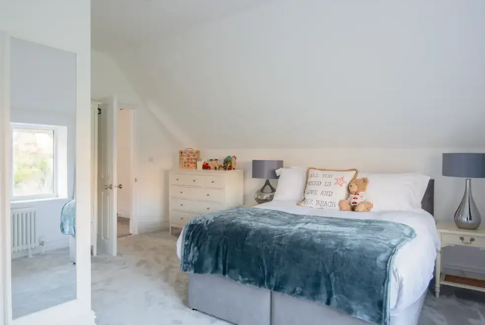 Bedroom at Cliffhanger House