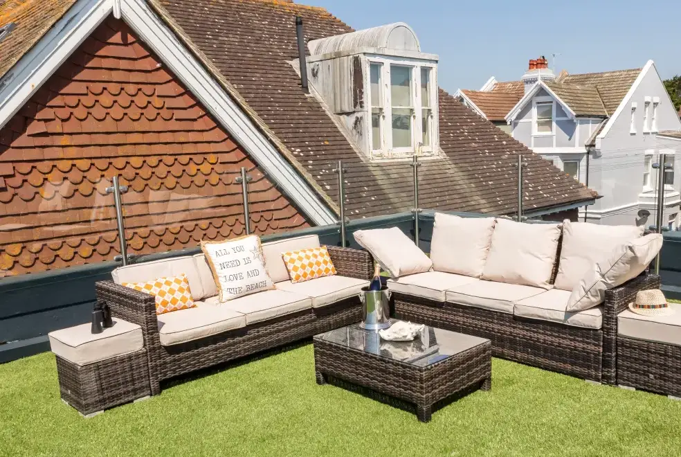 Decked area at Cliffhanger House