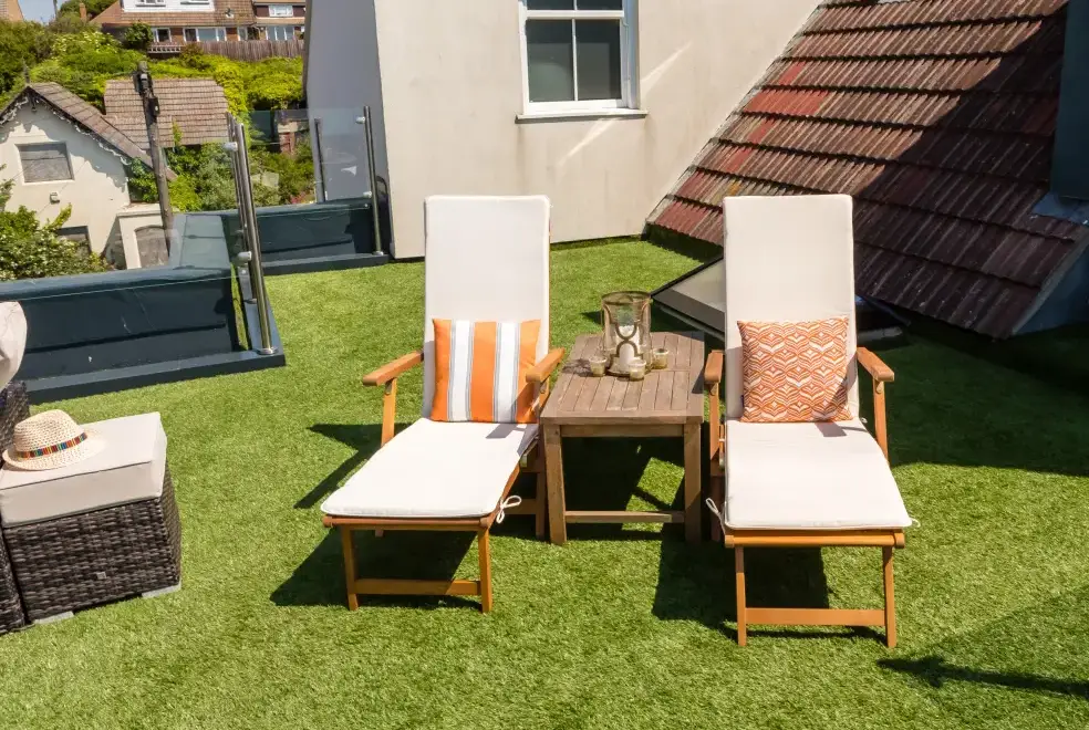 Decked area at Cliffhanger House