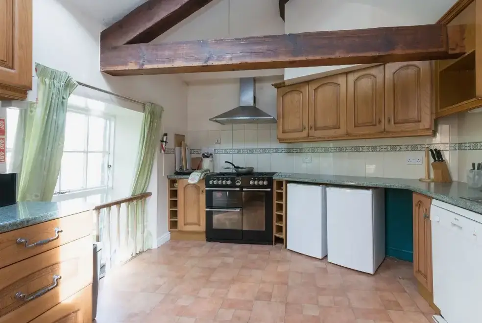 Farmhouse style kitchen at Clusters Chapel