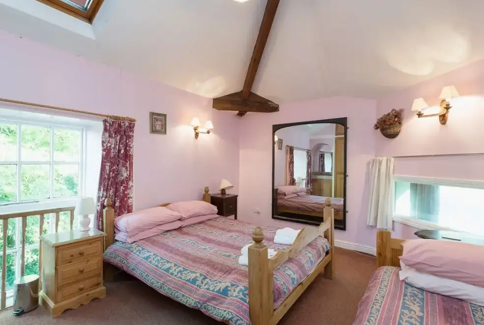 Bedroom at Clusters Chapel