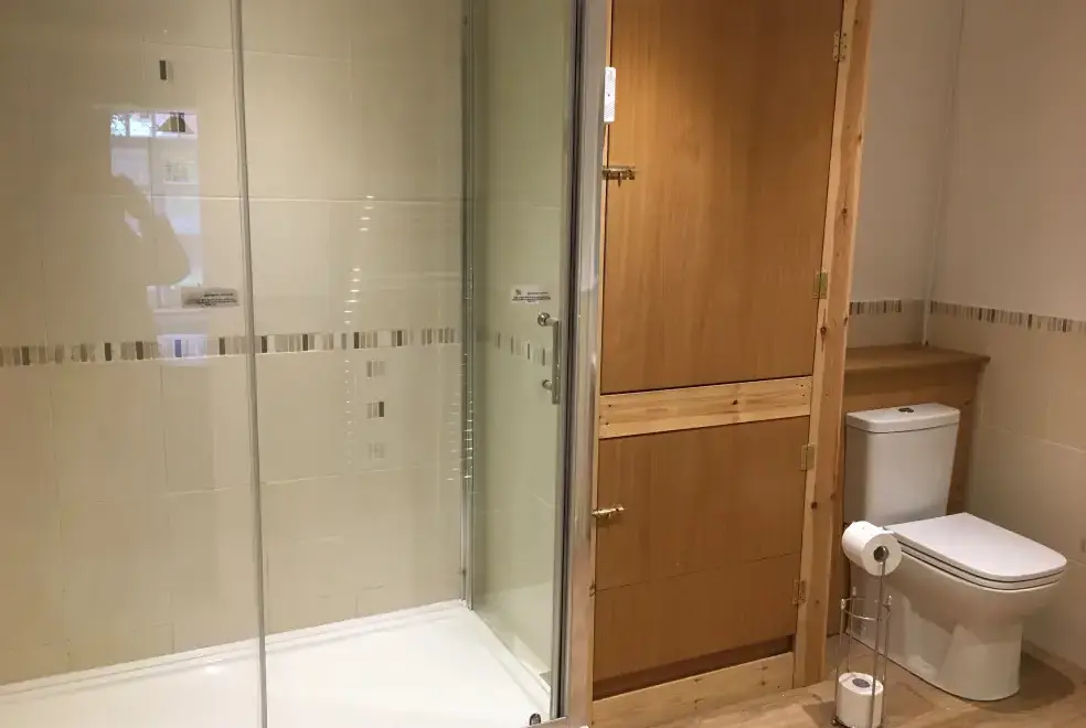 Shower room at Clusters Chapel