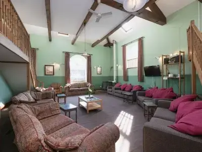 Lounge at Clusters Chapel