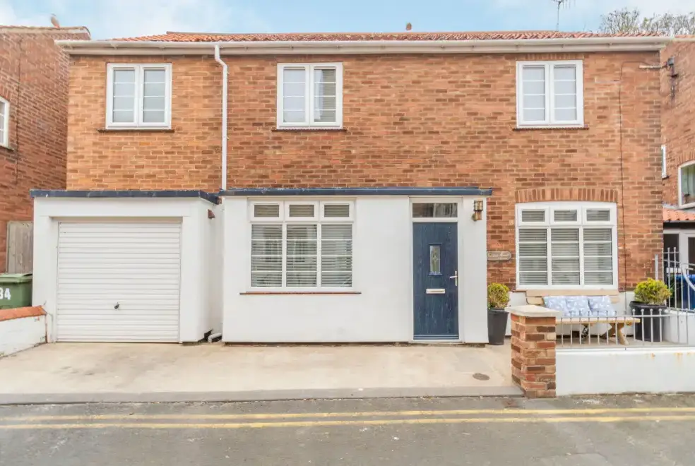 Surrounding area near Coastal Cottage near the Quayside