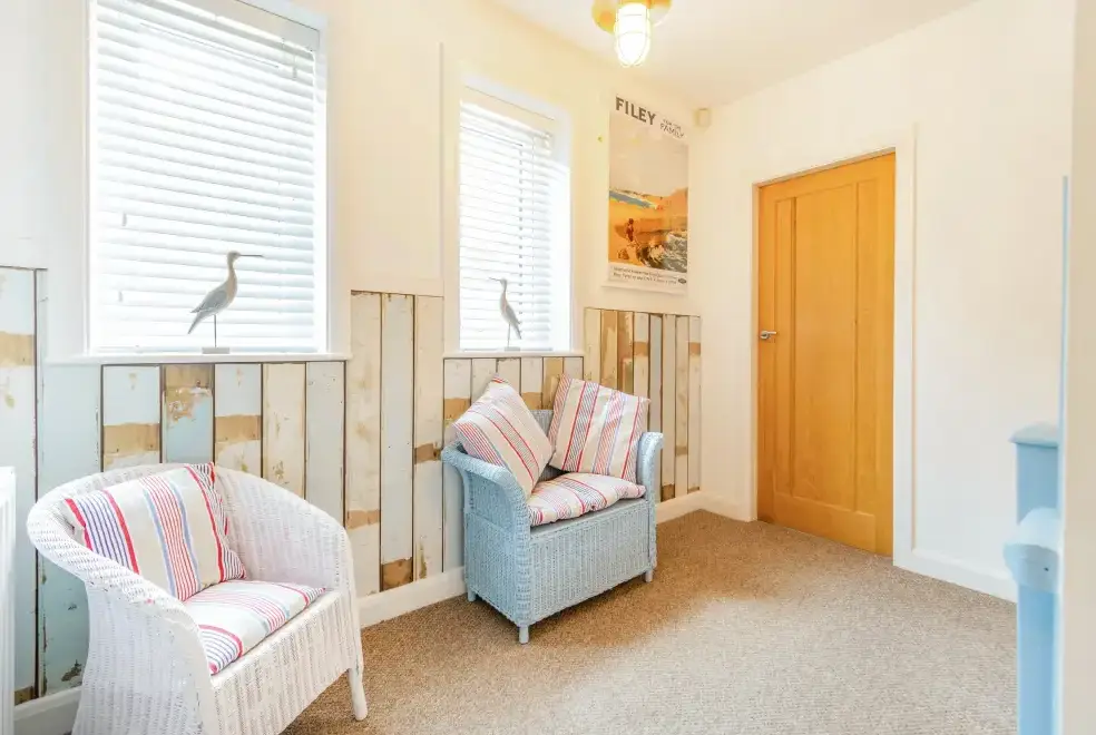 Lounge at Coastal Cottage near the Quayside