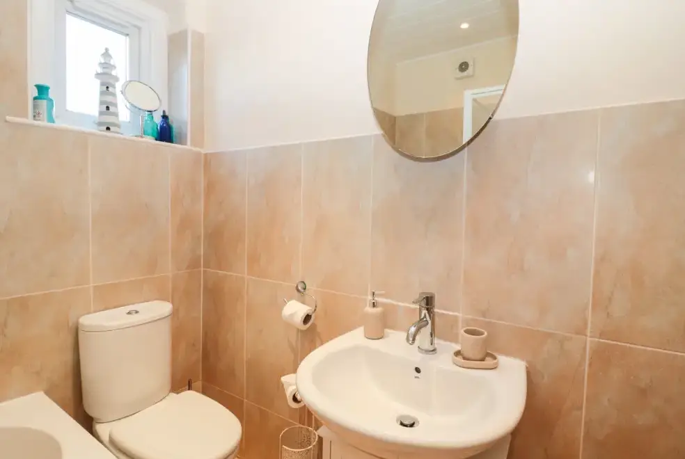 Loo at Corbett Cottage, Northumbria