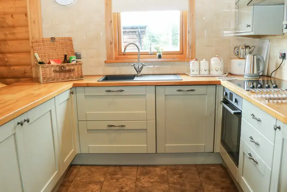 Well equipped kitchen at Cornfield