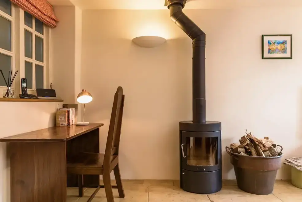 Desk area at Cottage 2 New Yatt Farm