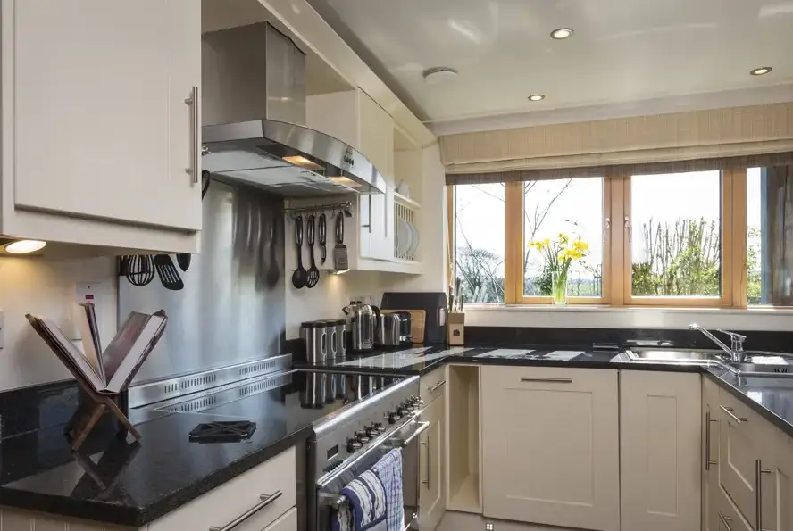  at Court Lodge, Hillfield Village