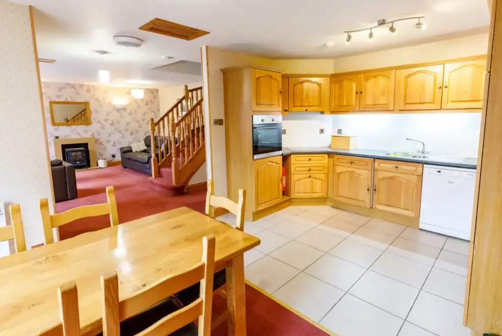 Kitchen/diner at Courtyard Cottage