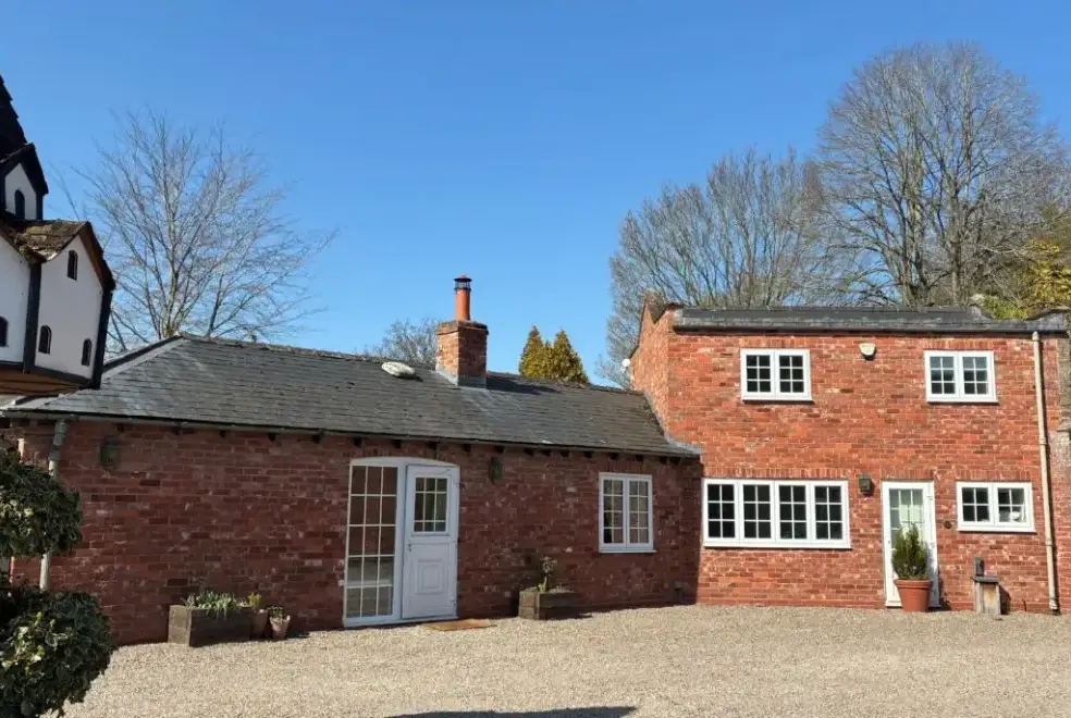 Courtyard Cottage, from the outside