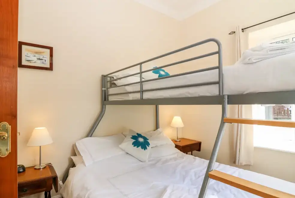 Bedroom at Courtyard Family Cottage, Central Scotland 