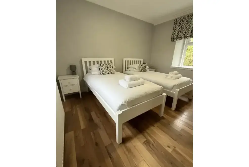 Twin bedroom at Craig Cottage