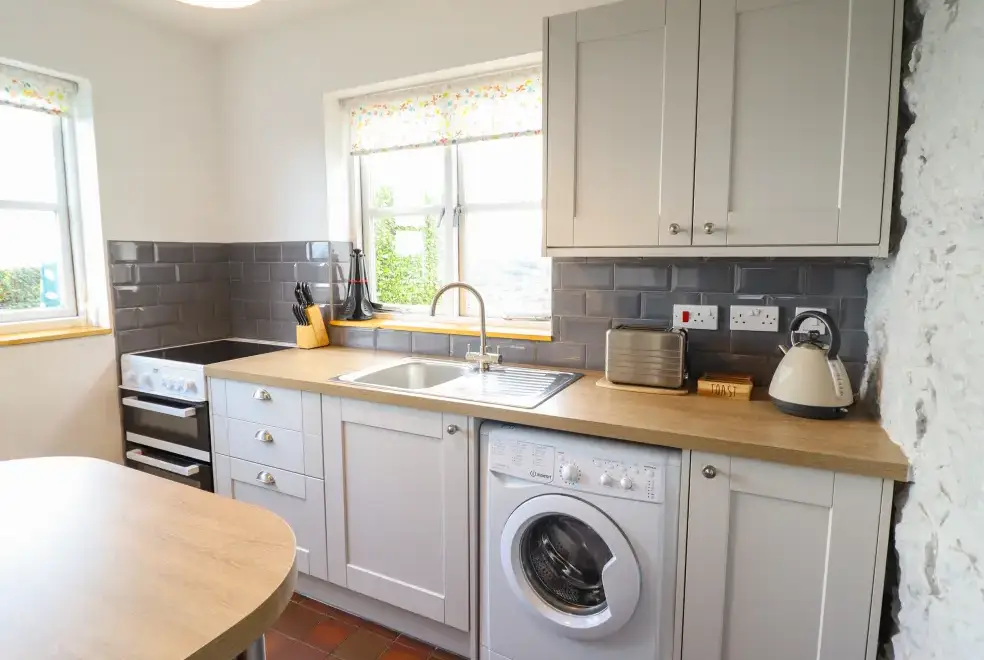 Kitchen/diner at Craiglwyd Bach