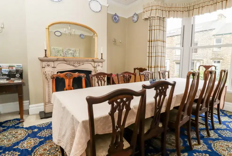 Dining room at Craven House