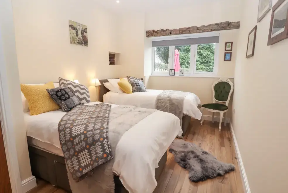  at Cut Moch, Plas Moelfre Hall Barns