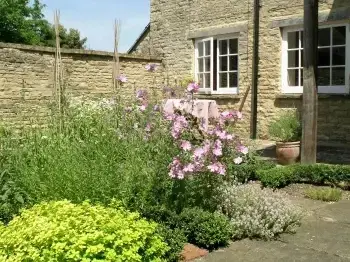 Garden at Dairy Cottage (Cotswolds)