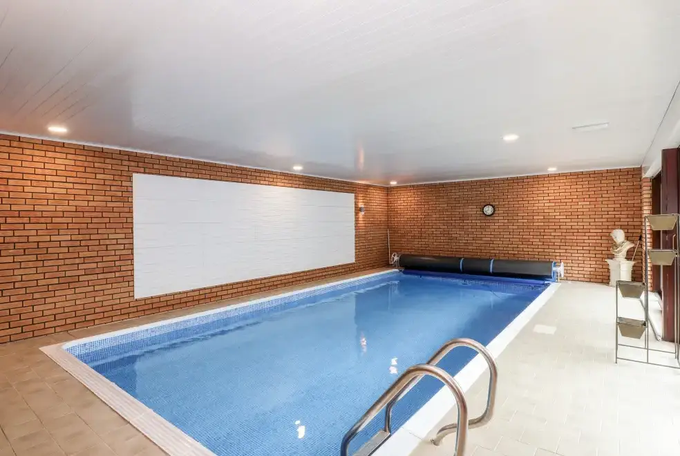 Private Swimming Pool at Dale View