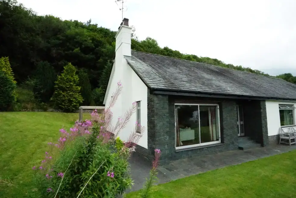 Dale View, from the outside