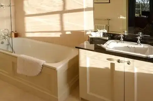 Family bathroom at Dalvey House, Moray