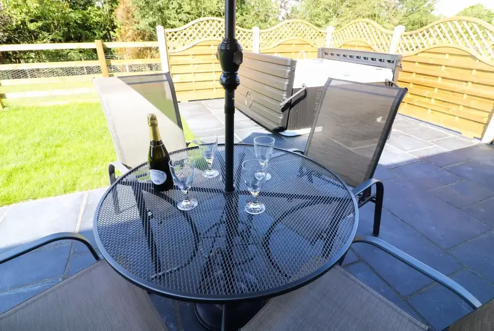 Patio area at Damson Barn