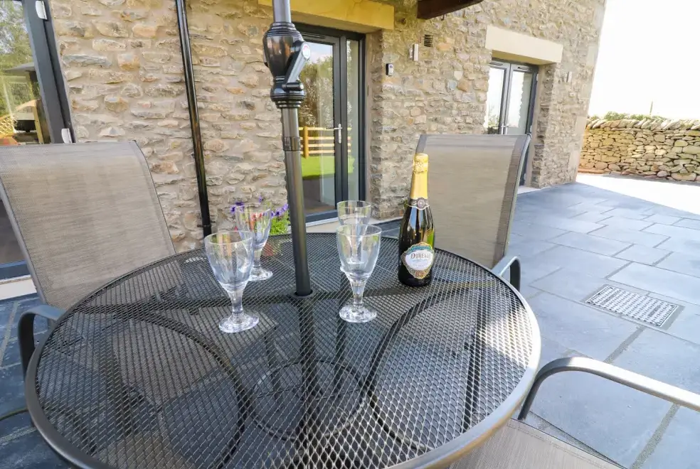 Patio area at Damson Barn