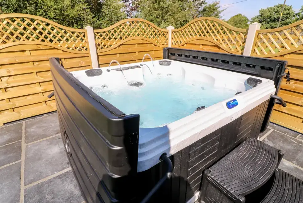 Private Hot Tub at Damson Barn