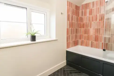 Family bathroom at Dant Y Llew, Ceredigion