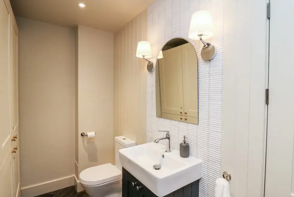 Ensuite bathroom at Dant Y Llew