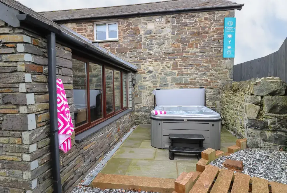 Private Hot Tub at Dant Y Llew