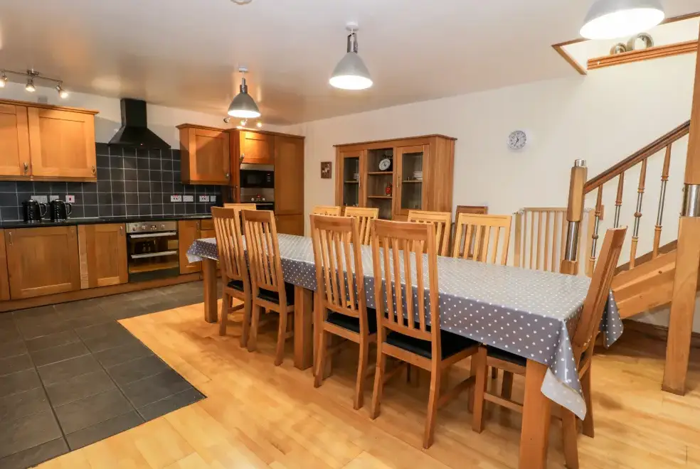 Kitchen/diner at Ddol Helyg Barn