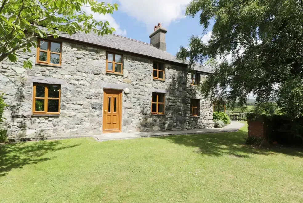 Garden at Ddol Helyg Farmhouse