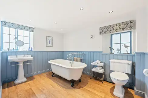 Family bathroom at Derwent House, Derbyshire