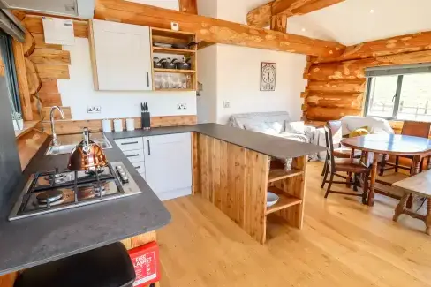 Farmhouse style kitchen at Douglas Cabin, Worcestershire
