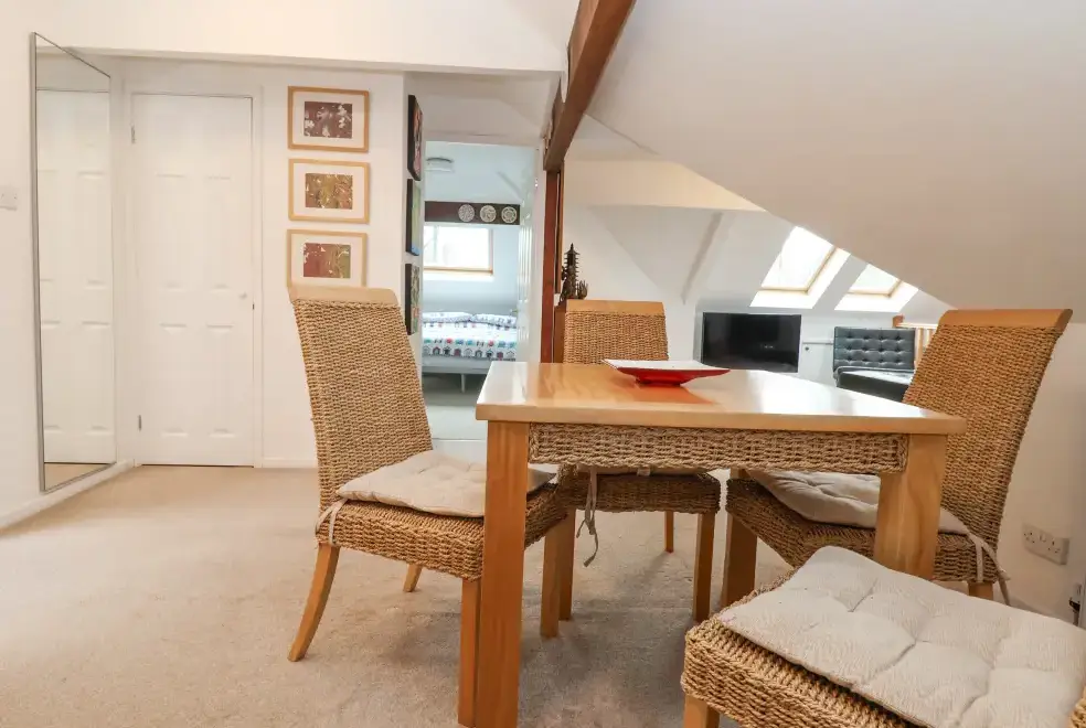 Dining room at Dragon's Den