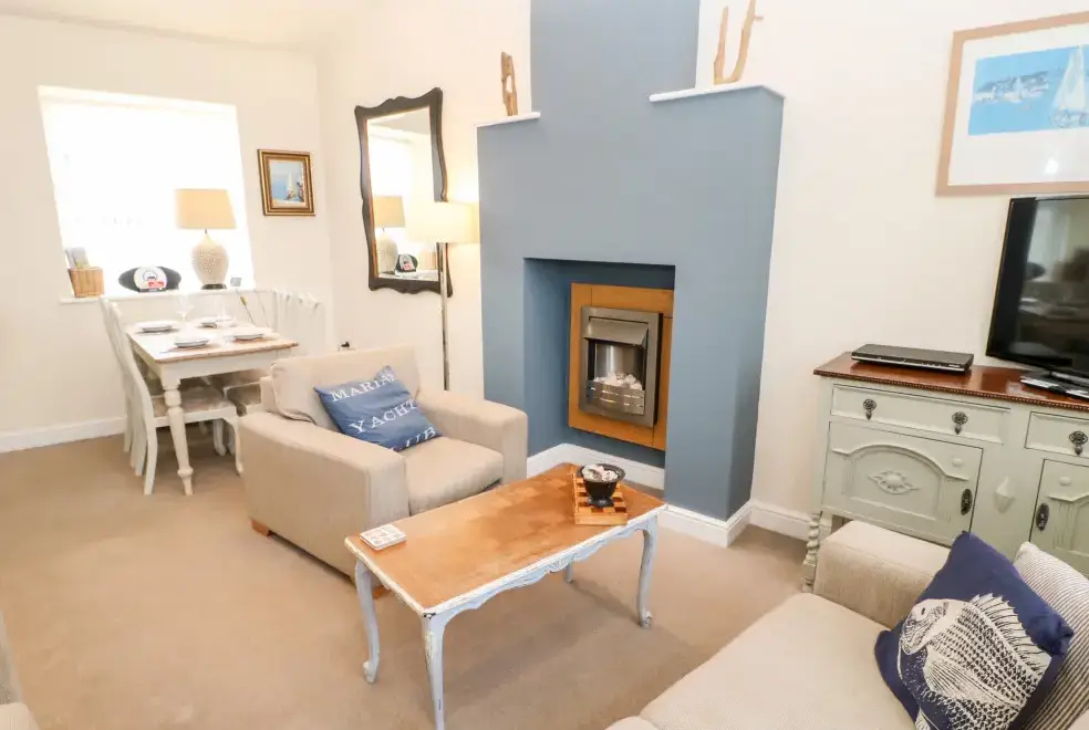 Lounge at Driftwood Apartment