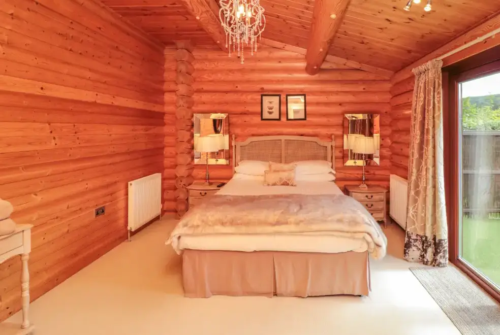 Bedroom at Endeavour Lodge 4