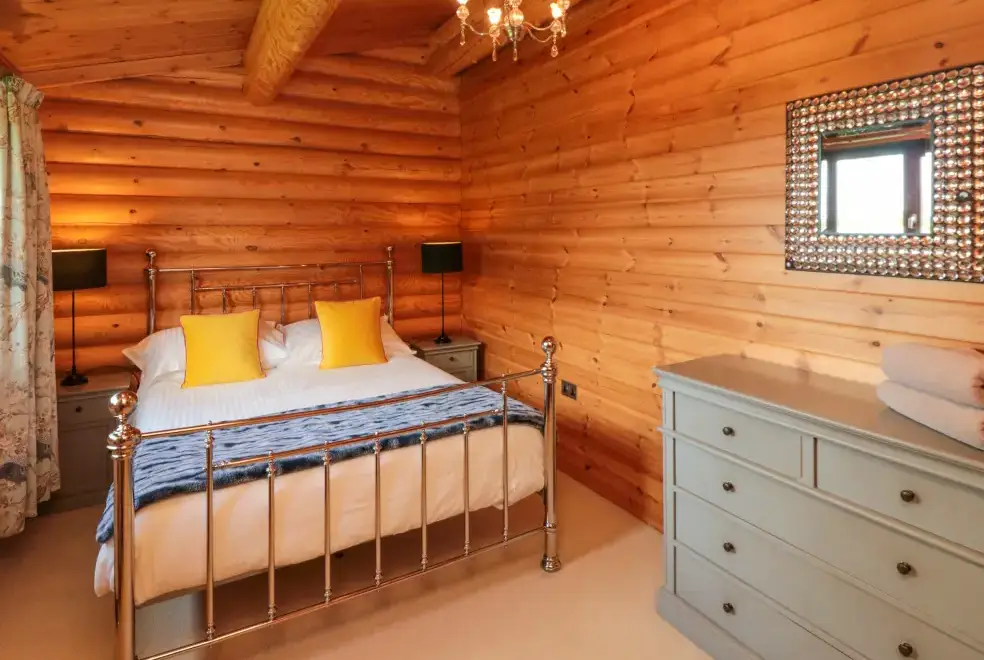 Bedroom at Endeavour Lodge 4