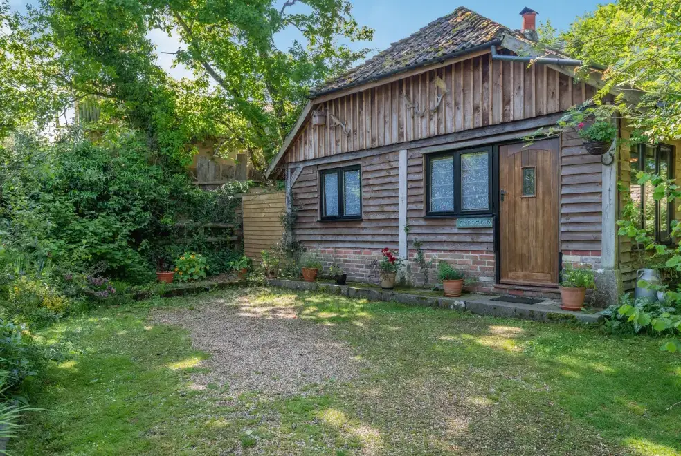 Garden at Endymion Cabin, New Forest National Park