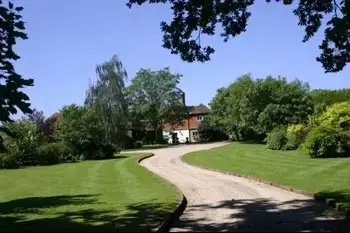 Surrey Open fire cottages  