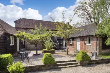  big holiday homes  in Greater London