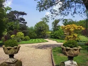 Garden at Fair Oak Farm - Your Country Estate