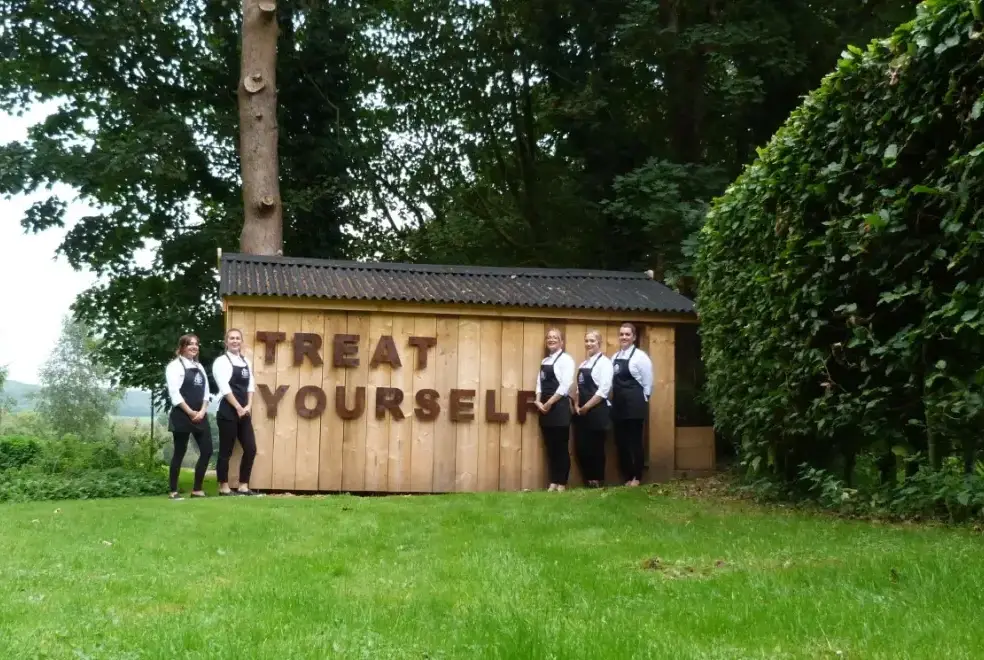 Garden at Fair Oak Farm - Your Country Estate