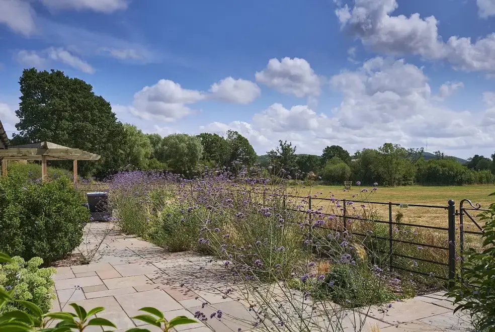 Countryside views at Field Barn sleeps 2, with a private Steam Room and AirCon!
