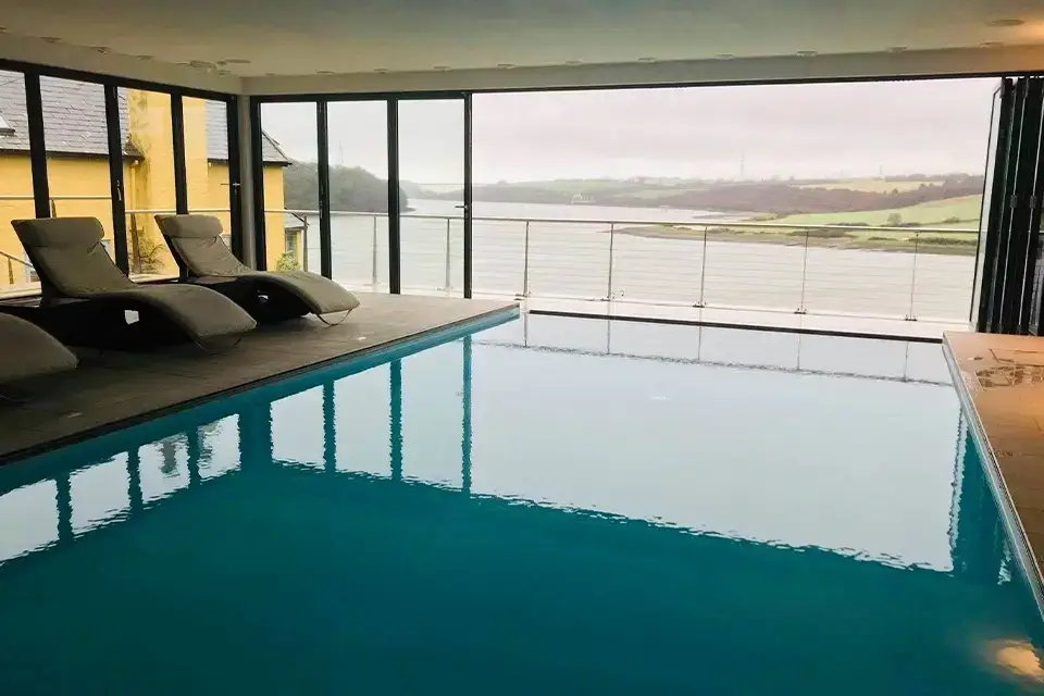 Private Swimming Pool at Four Ashes (Stunning Water Views)