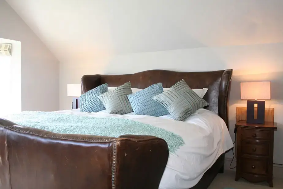 Bedroom at Four Ashes (Stunning Water Views)