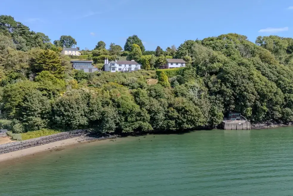 Main House at Four Ashes (Stunning Water Views)