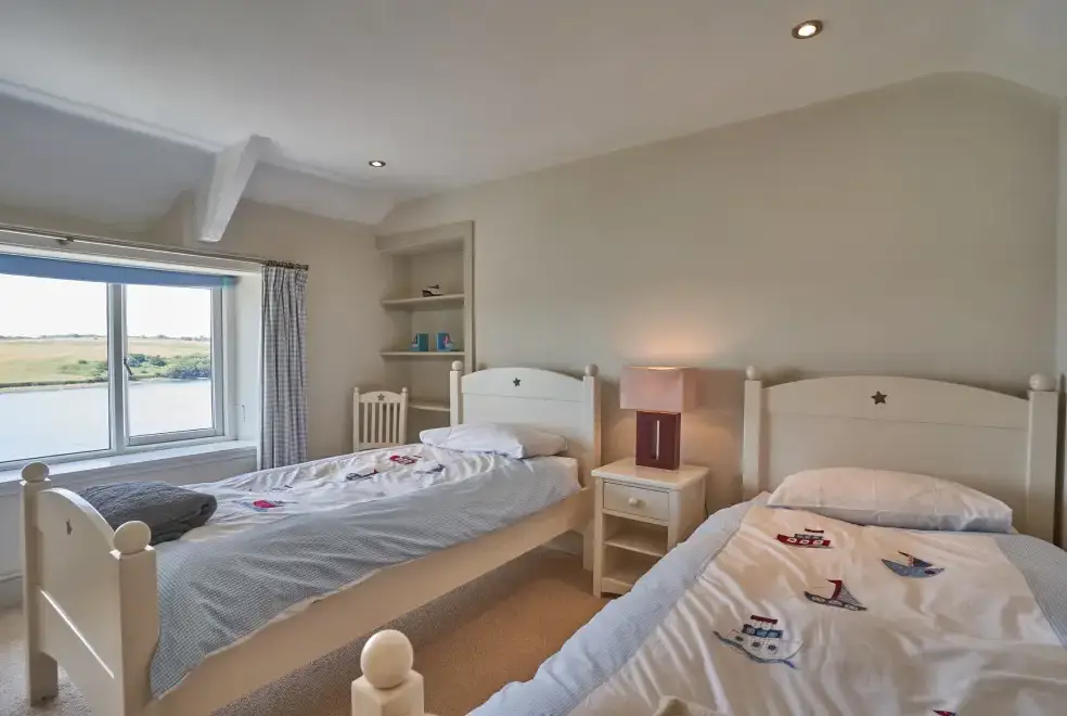 Children's bedroom at Four Ashes (Stunning Water Views)