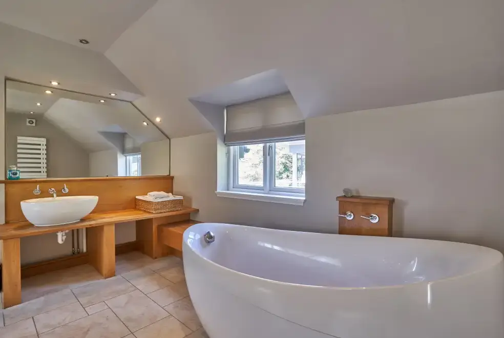 Ensuite bathroom at Four Ashes (Stunning Water Views)