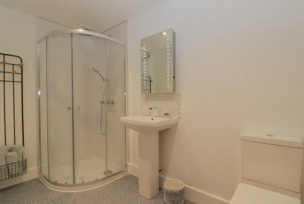 Shower room at Frith Green